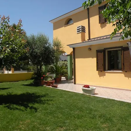 Appartement Indipendente Al Piano Seminterrato Girasole