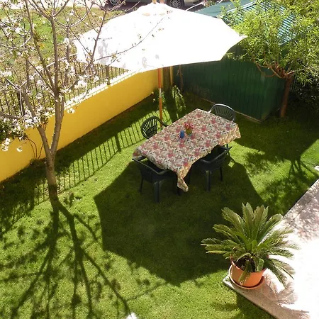 Appartement Indipendente Al Piano Seminterrato Girasole