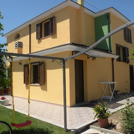 Indipendente Al Piano Seminterrato Appartement