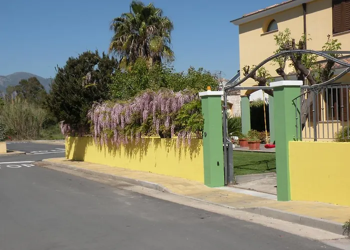 アパート Indipendente Al Piano Seminterrato