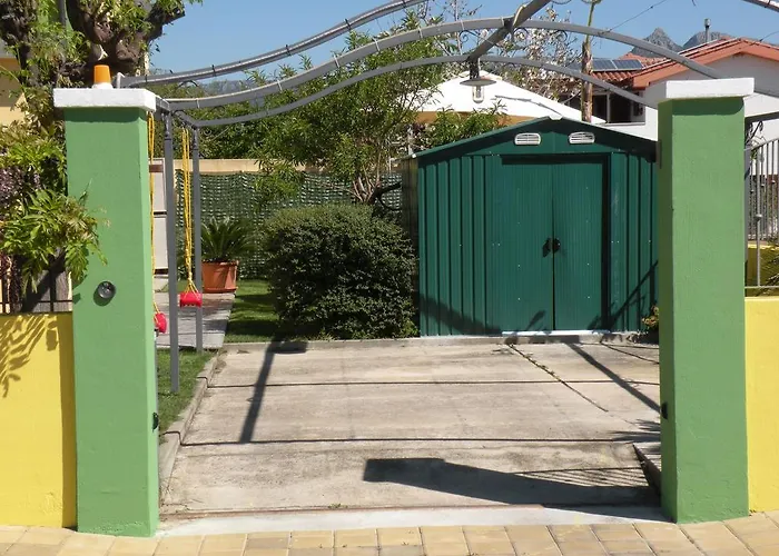 アパート Indipendente Al Piano Seminterrato *