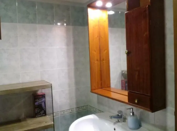 Indipendente Al Piano Seminterrato アパート *