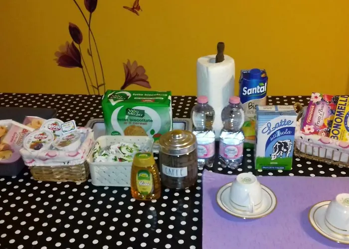 Indipendente Al Piano Seminterrato アパート